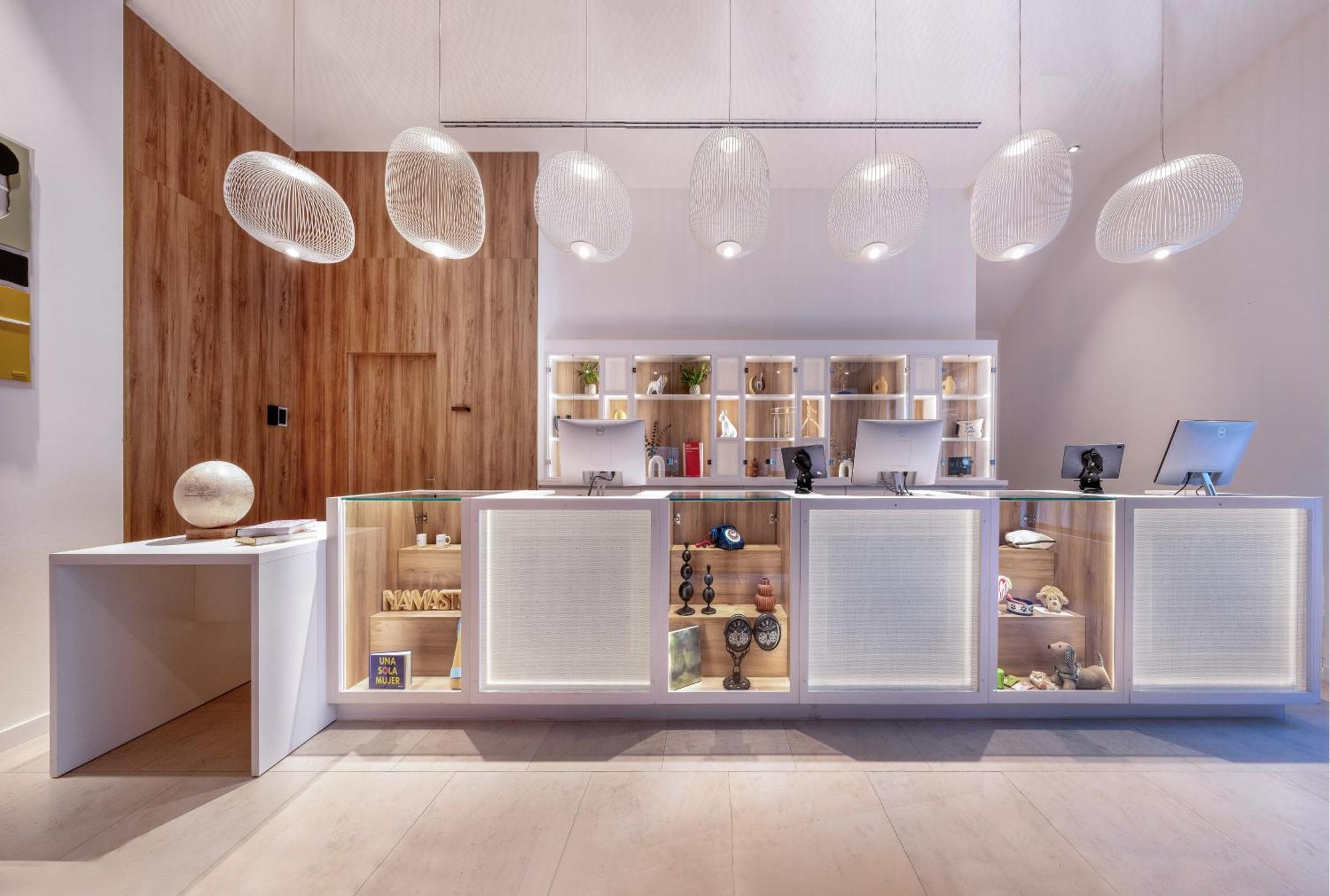 Innside By Melia Valencia Oceanic Bagian luar foto