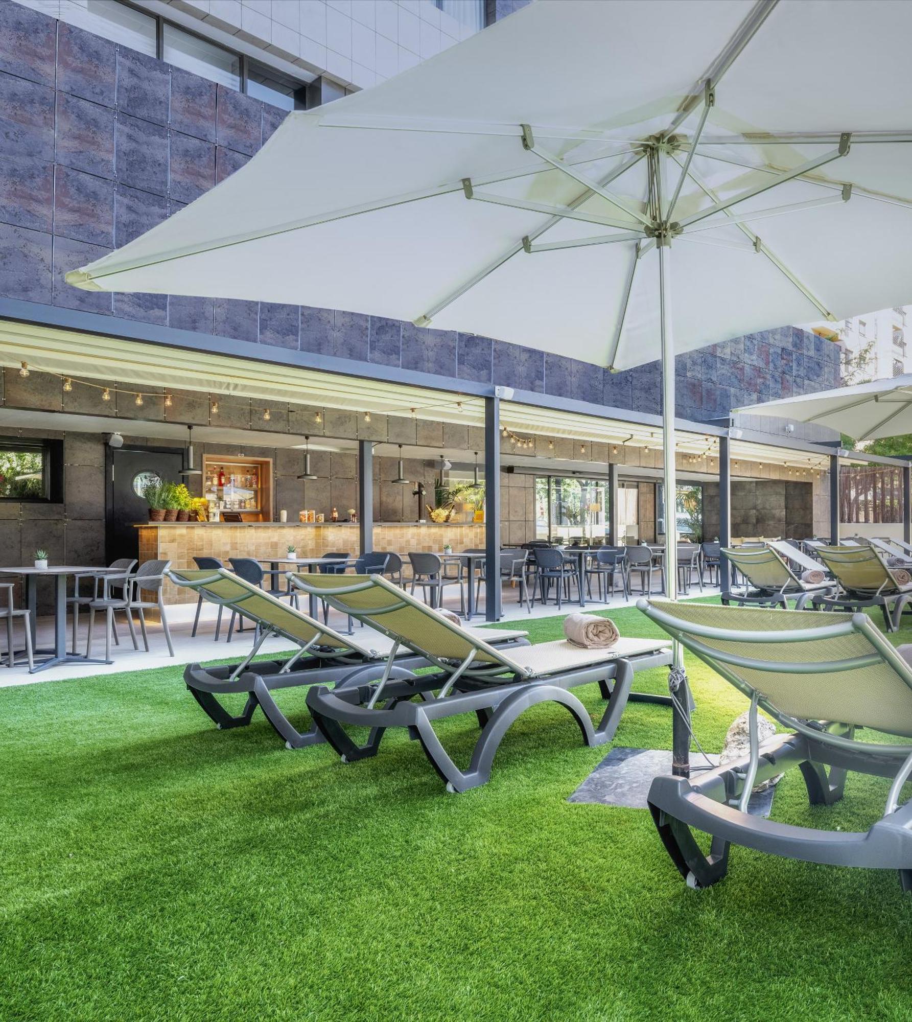 Innside By Melia Valencia Oceanic Bagian luar foto