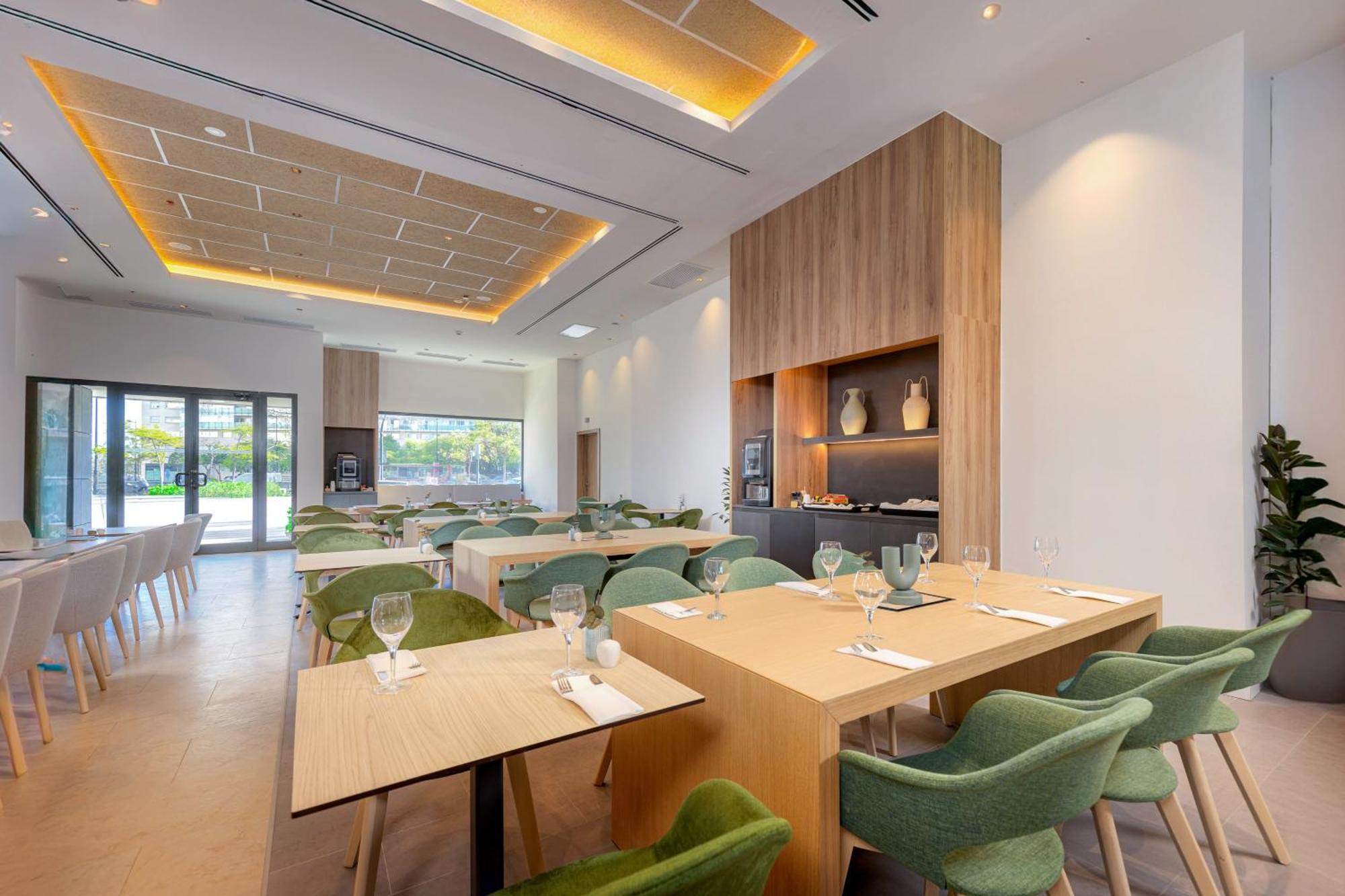 Innside By Melia Valencia Oceanic Bagian luar foto