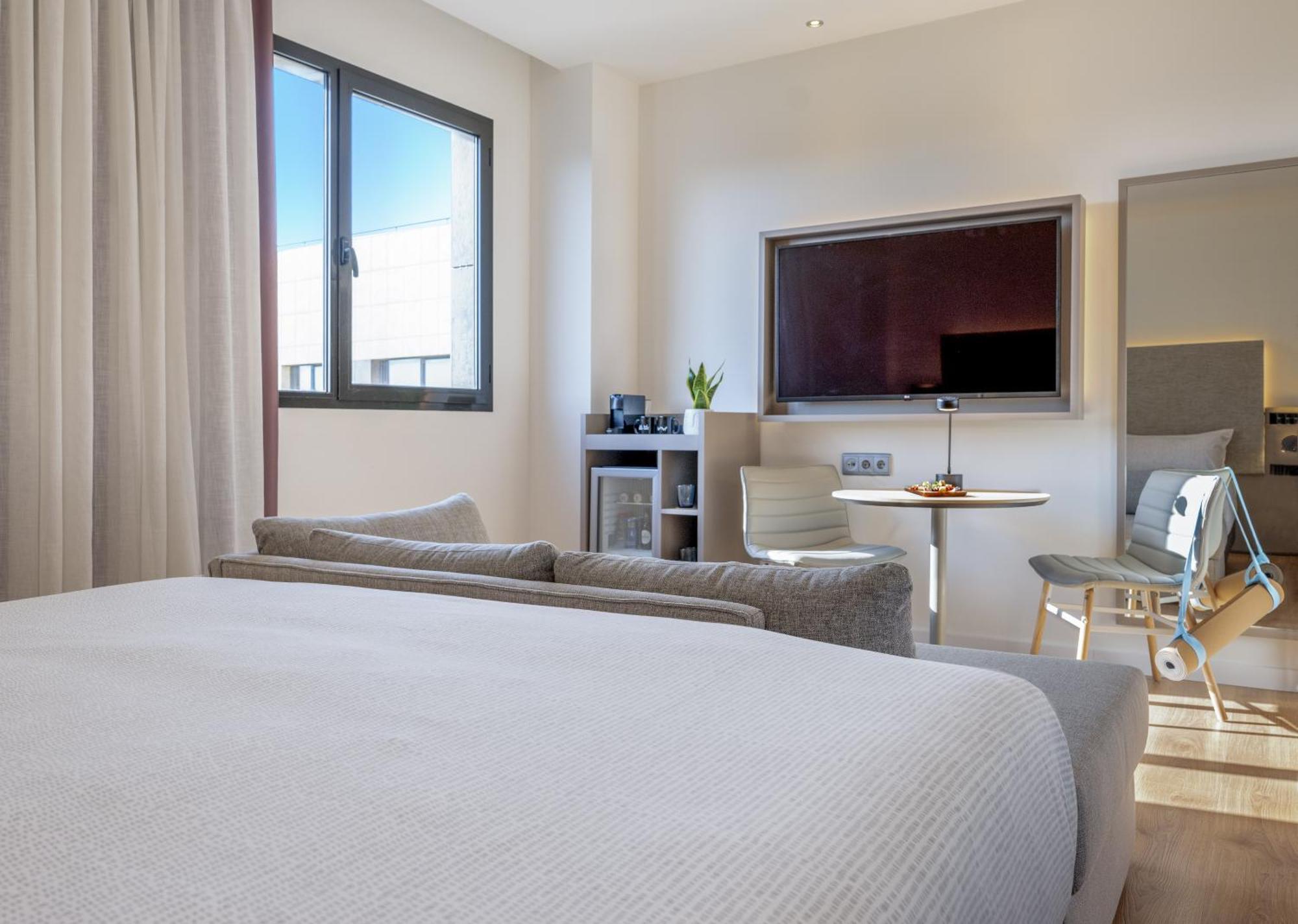 Innside By Melia Valencia Oceanic Bagian luar foto