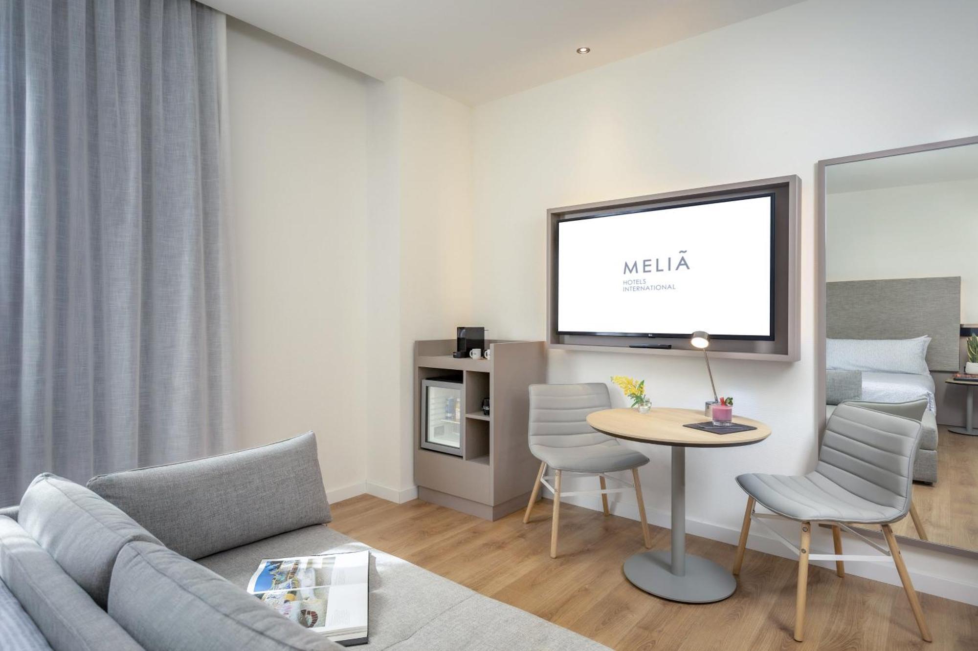 Innside By Melia Valencia Oceanic Bagian luar foto